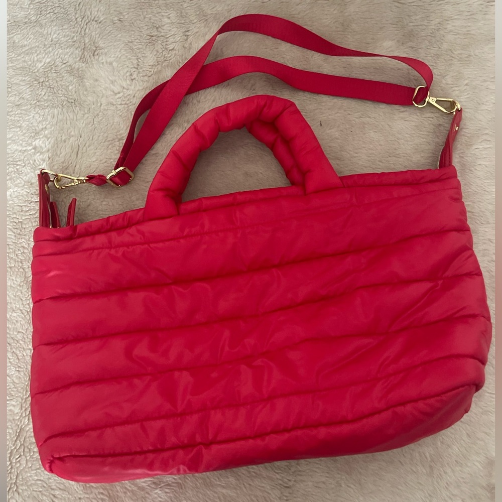 Estee Lauder Red Puffer Weekender Bag Travel Bag Tote Bag